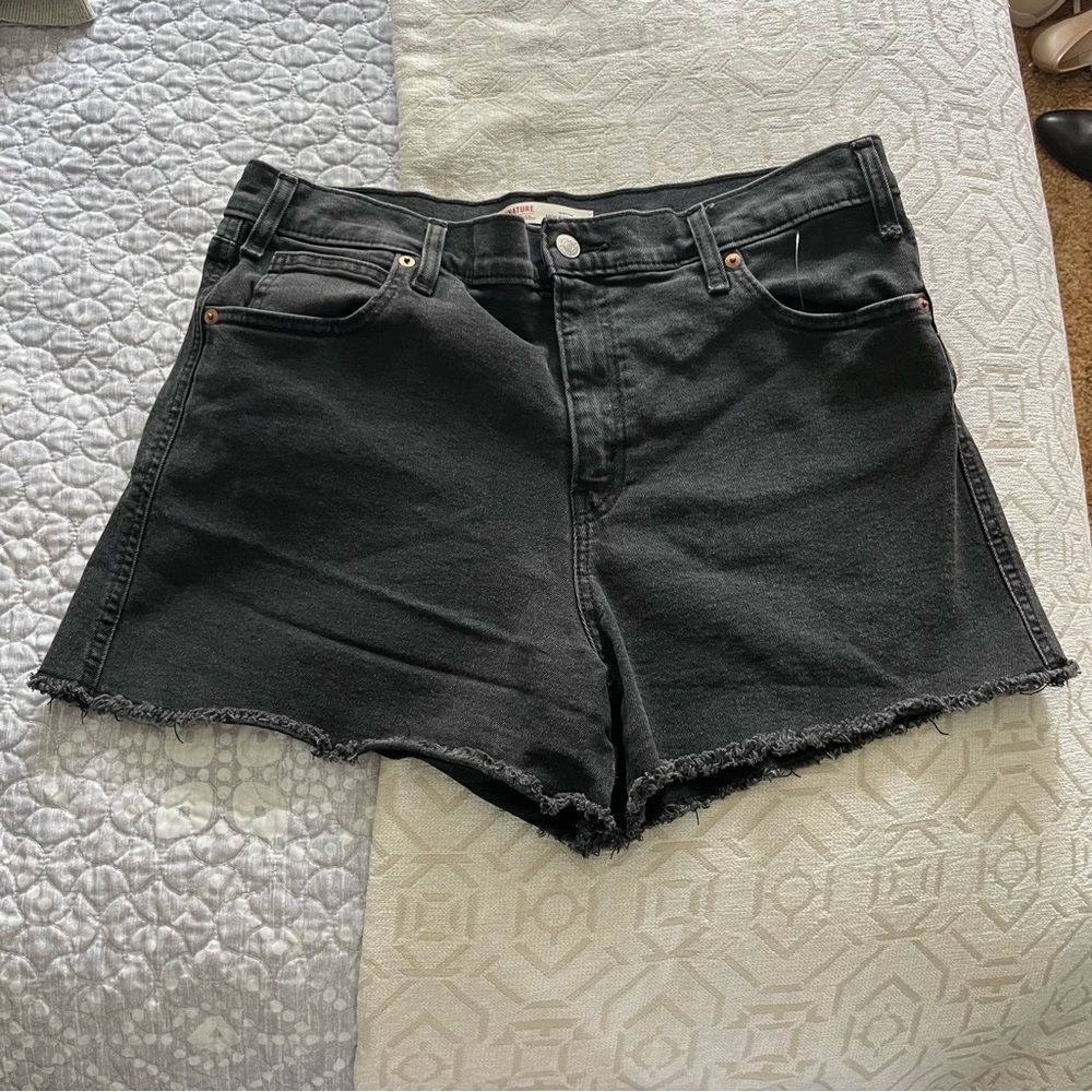 Levi Strauss Women's Black Denim Shorts. Size 14 high rise short.